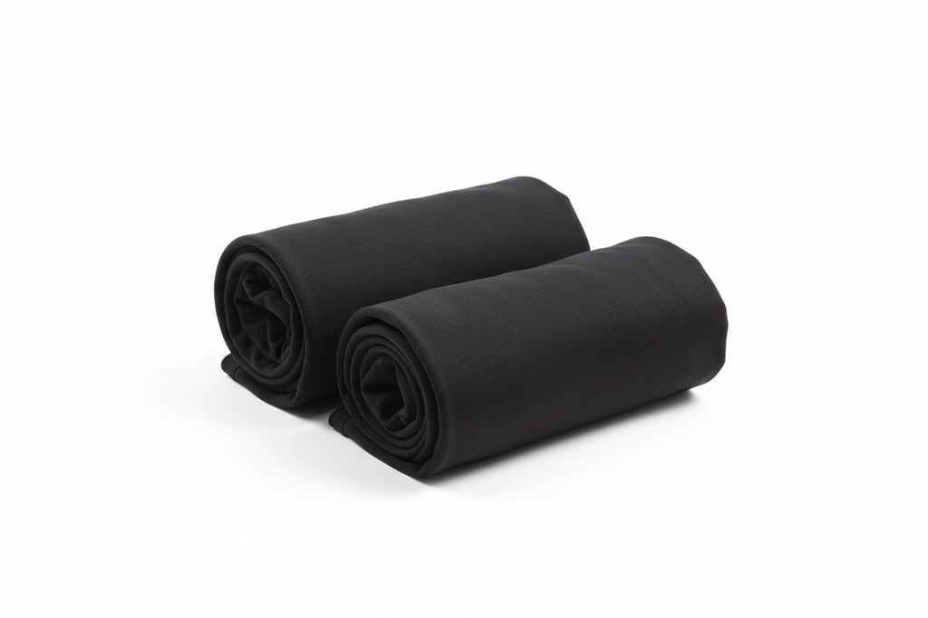 Kit 2 Camisetas Pretas - Enroladas